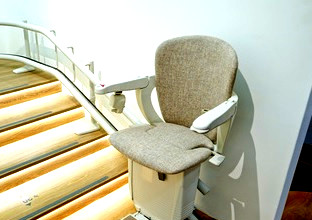 5 choses à savoir pour choisir un monte-escalier